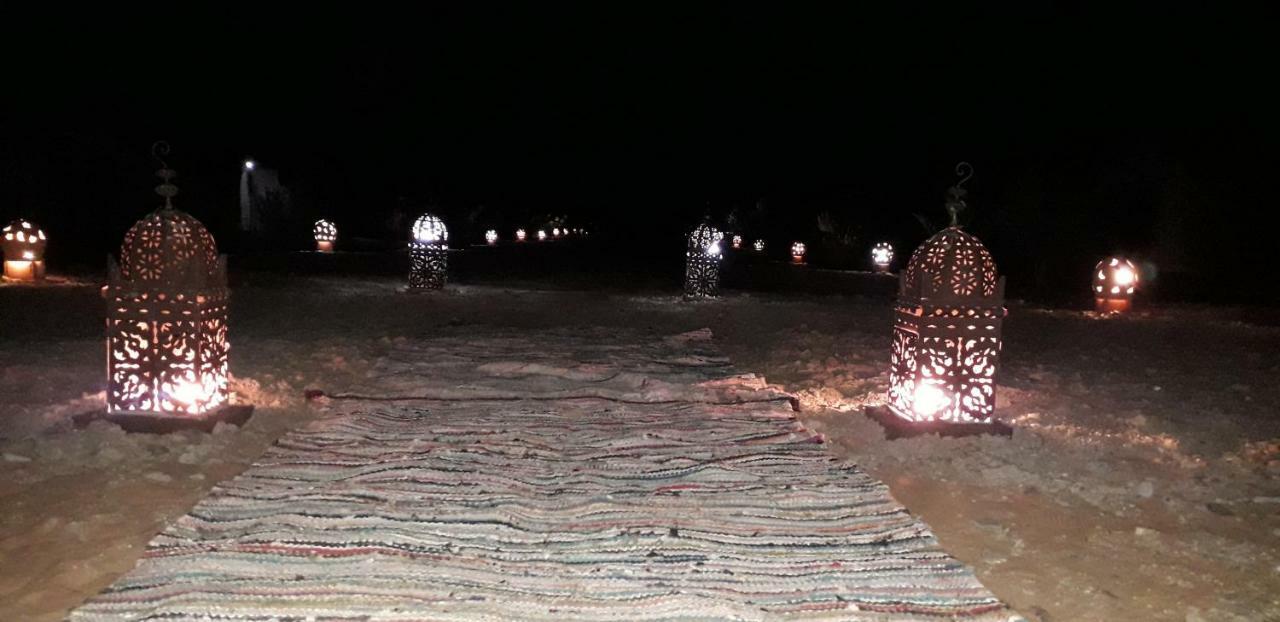 מלון מרזאוגה Bivouac Erg Znaigui מראה חיצוני תמונה