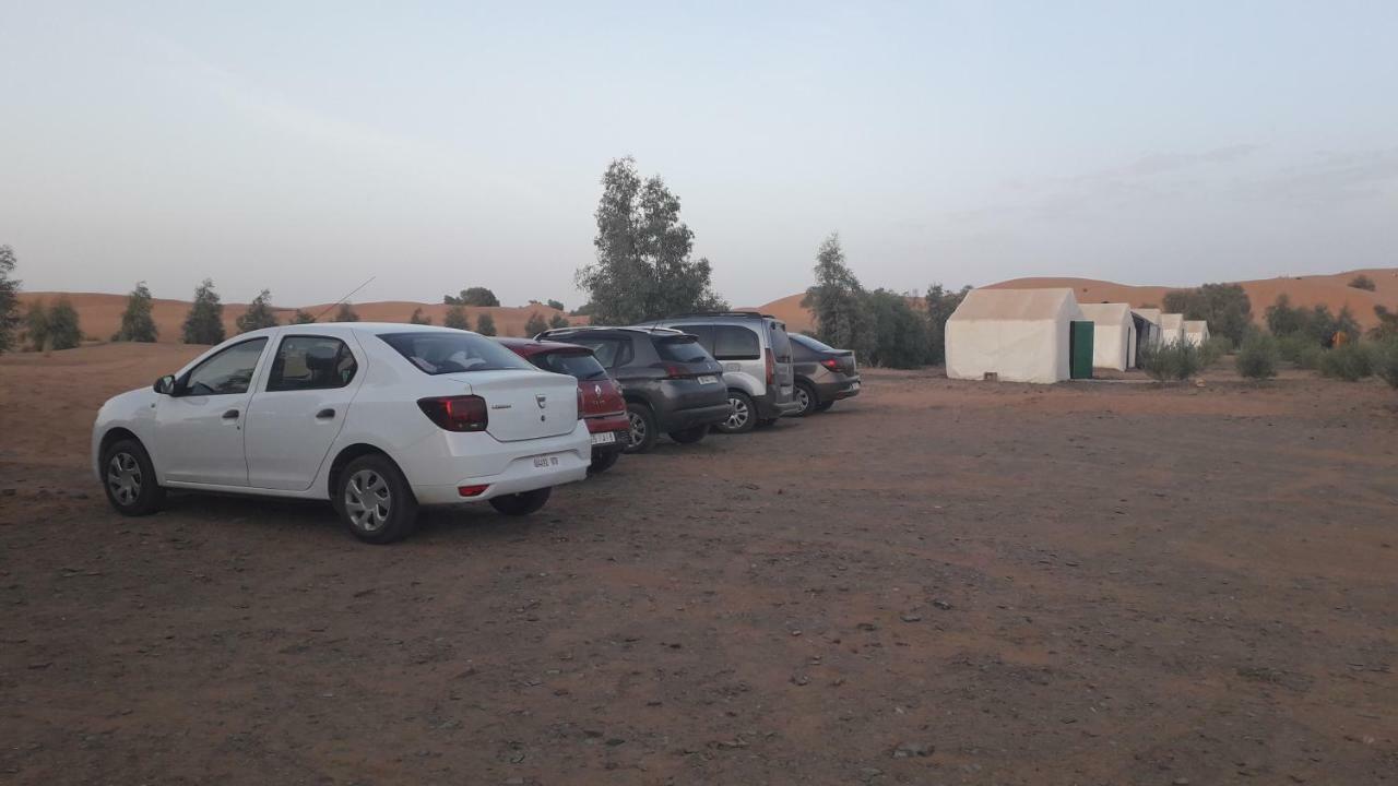 מלון מרזאוגה Bivouac Erg Znaigui מראה חיצוני תמונה
