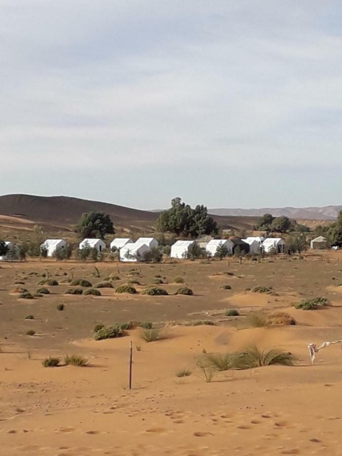 מלון מרזאוגה Bivouac Erg Znaigui מראה חיצוני תמונה