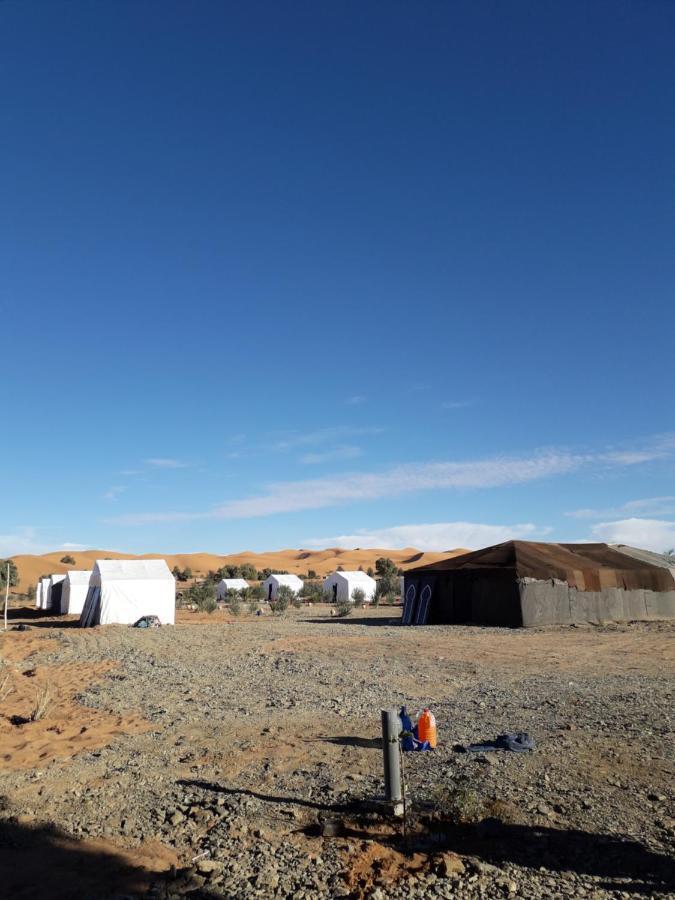 מלון מרזאוגה Bivouac Erg Znaigui מראה חיצוני תמונה