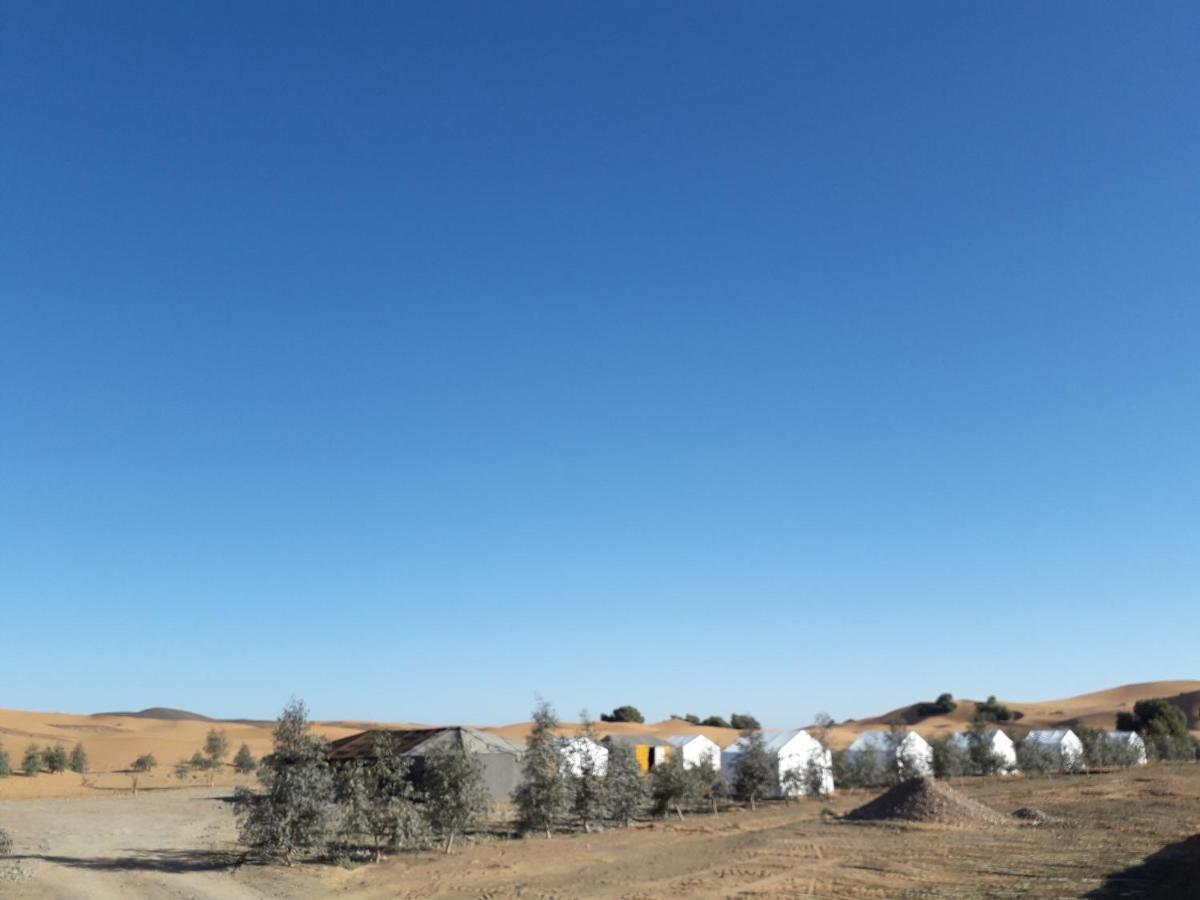 מלון מרזאוגה Bivouac Erg Znaigui מראה חיצוני תמונה